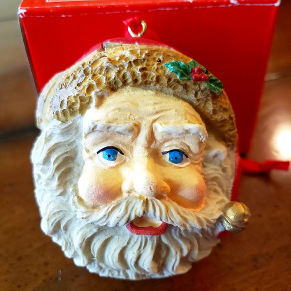 SANTA CLAUSE Hinged Ring Gift Box Ornament 1994 International Christmas - Picture 2 of 12